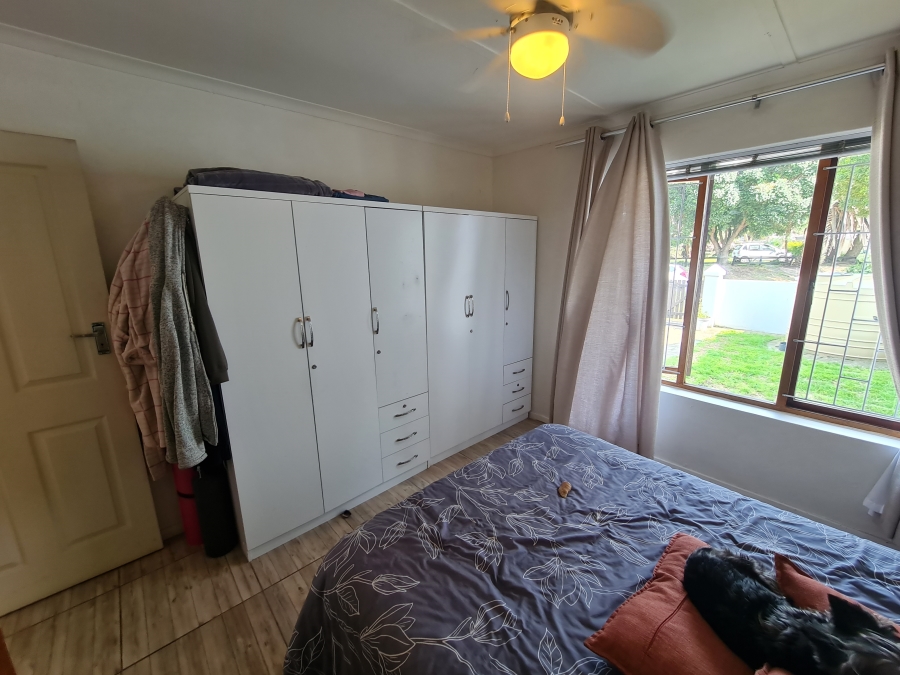 2 Bedroom Property for Sale in Paradise Beach Eastern Cape